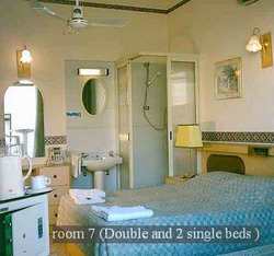 lingo guesthouse bugibba quad room