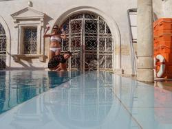 Dunka guesthouse gzira swimming pool