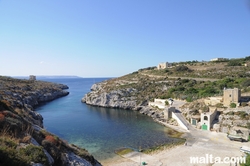 Mgarr Ix-xini Bay from the side hill