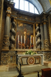 side altar with twisted columns in St. john's cathedral valletta