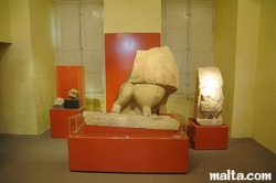 fat lady legs at the National Museum of Archaeology