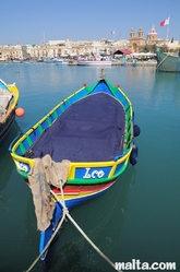 Onshore Luzzu in Marsaxlokk