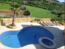 Swimming pool at Pergola 4 farmhouse