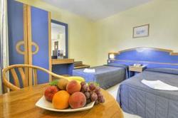 primera hotel bugibba triple room primera hotel bugibba triple room