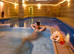 Indoor Pool and Jacuzzi at the solana hotel Indoor Pool and Jacuzzi at the solana hotel