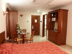 Studio Apartment at the solana hote Studio Apartment at the solana hote