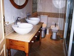 il-girna residence sannat bathroom facilities