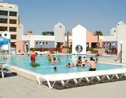 Centre Block Pool St. Georges Park La Vallette Resort