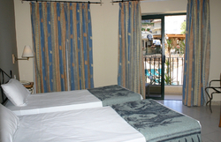 Twin Hotel Room San Pawl Hotel St. Paul's Bay