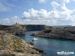Comino's blue lagoon and cliffs