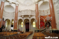 entrance from the inside of the Carmelite basilica of Valletta