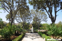 overview of the palazzo parisio garden