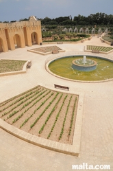 fountain and display of Ta´Qali National Park