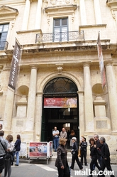 facade of the Auberge de Provence archaeologic museum