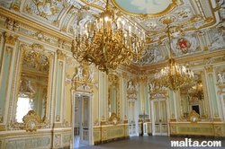golden room in Palazzo Parisio