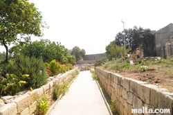 path to tarxien temples