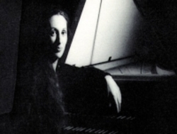 spotlight-on-harpsichordist-vivienne-spiteri